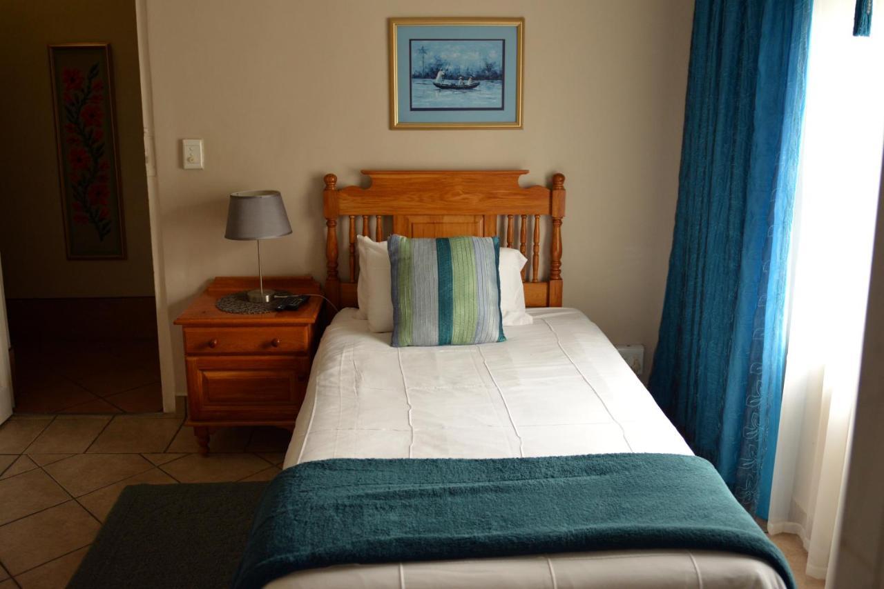 Rita'S Guesthouse Cc Фрайхайд Екстериор снимка