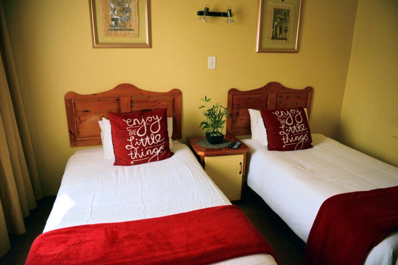 Rita'S Guesthouse Cc Фрайхайд Екстериор снимка