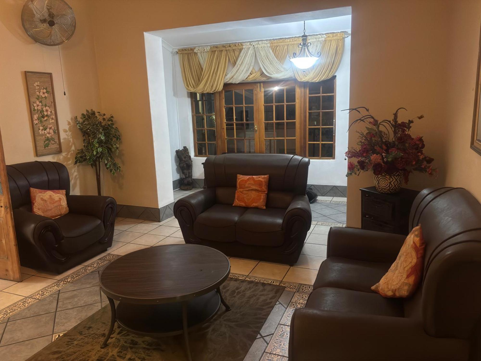 Rita'S Guesthouse Cc Фрайхайд Екстериор снимка