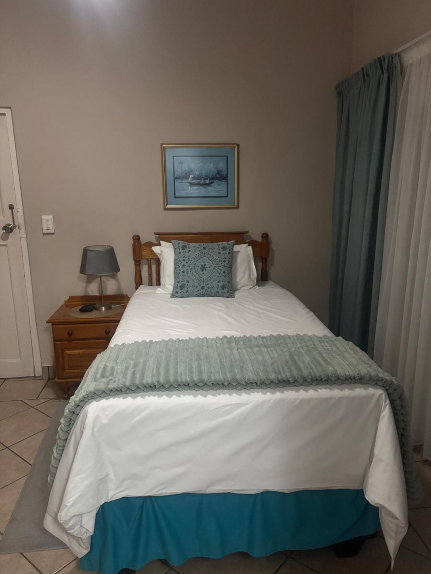 Rita'S Guesthouse Cc Фрайхайд Екстериор снимка