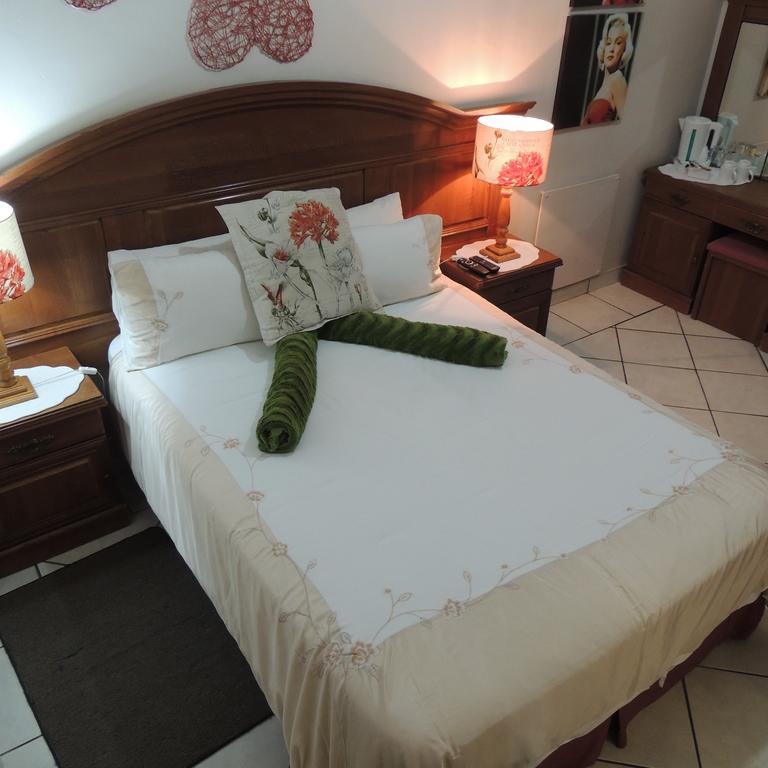 Rita'S Guesthouse Cc Фрайхайд Екстериор снимка