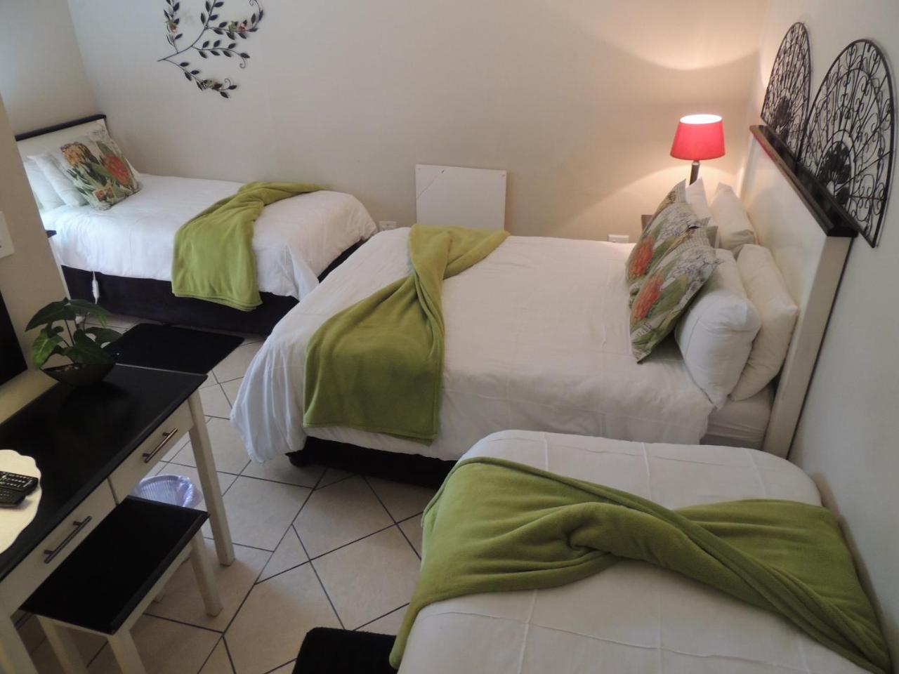 Rita'S Guesthouse Cc Фрайхайд Екстериор снимка