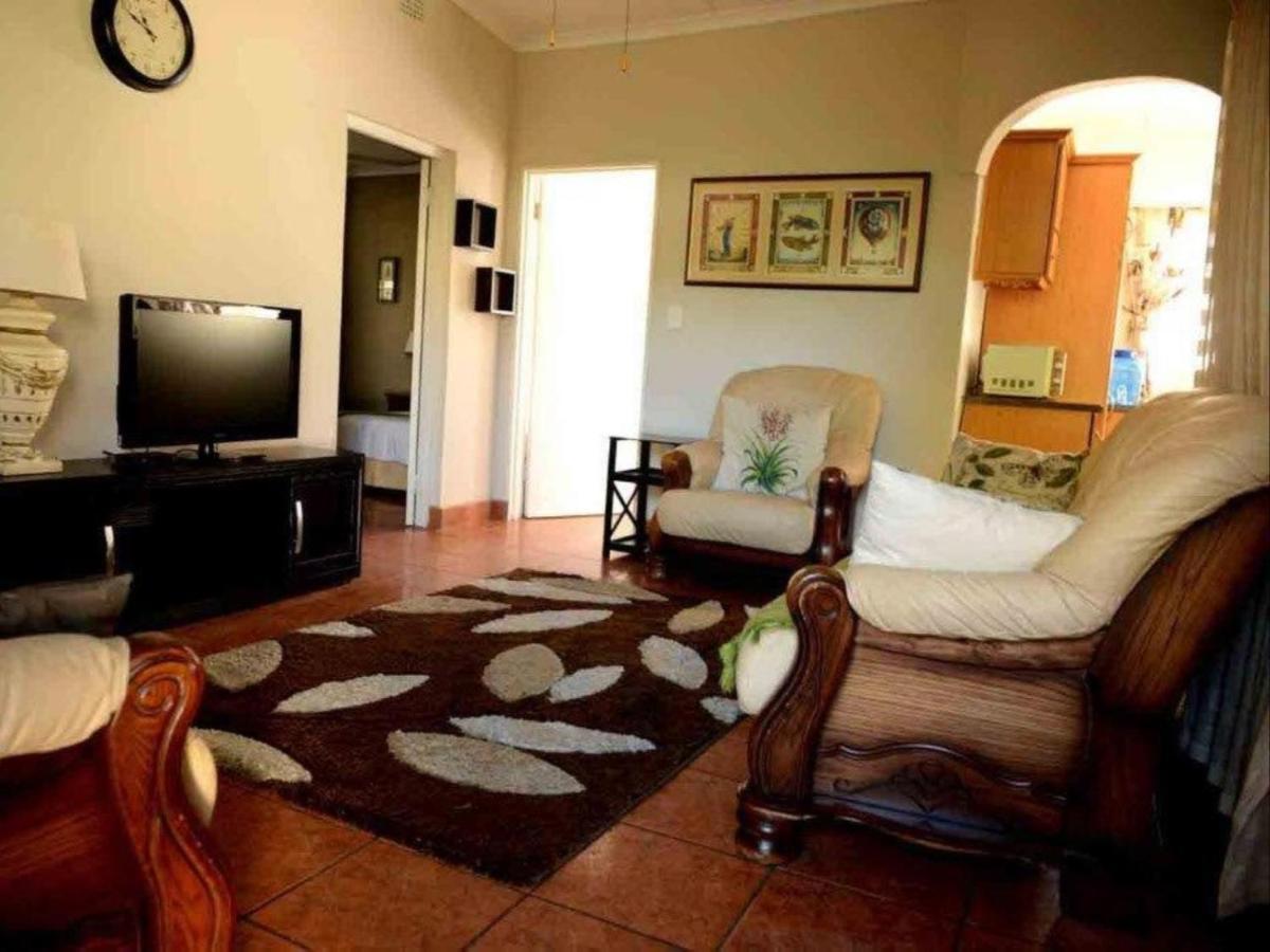 Rita'S Guesthouse Cc Фрайхайд Екстериор снимка